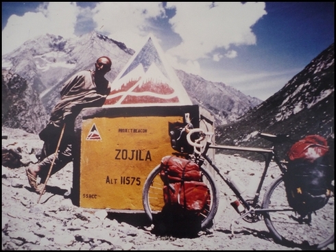 Col de Zjila (3525 m) and le Ladakh et le Cachmire