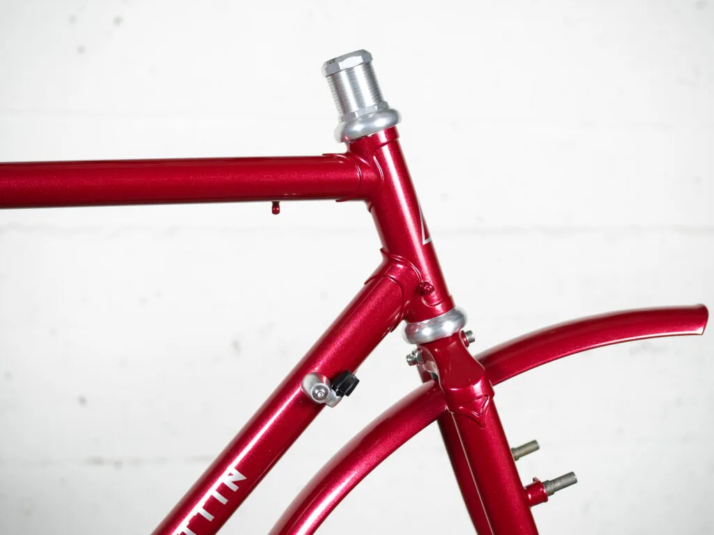 Détail cadre et fourche vélo vintage La Belle Époque